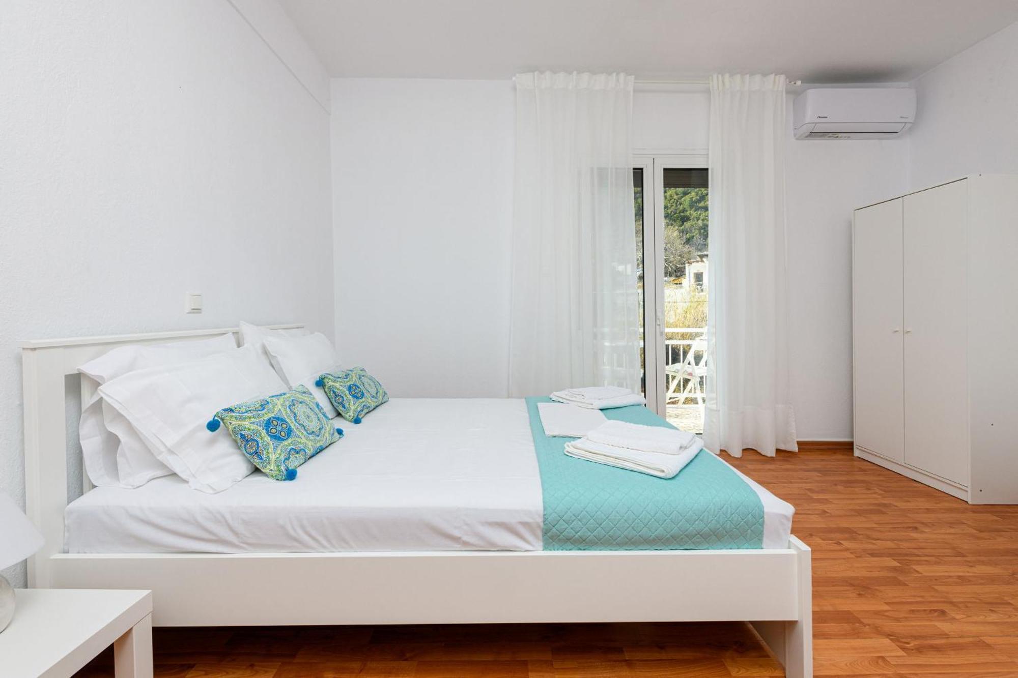 Whitegold Apartments Panagia Panagia  Esterno foto